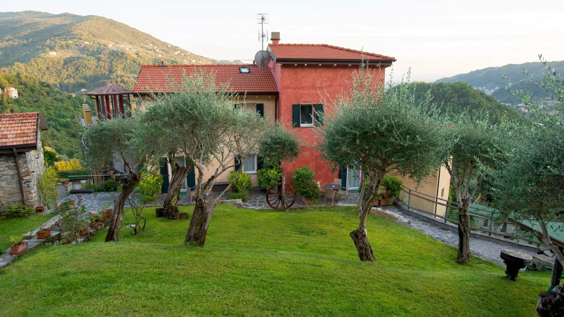 Villa Paggi Country House Carasco 3*,